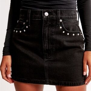 Abercrombie & Fitch Denim Studded Mini Skirt Black Size 36 or US 22 Women’s